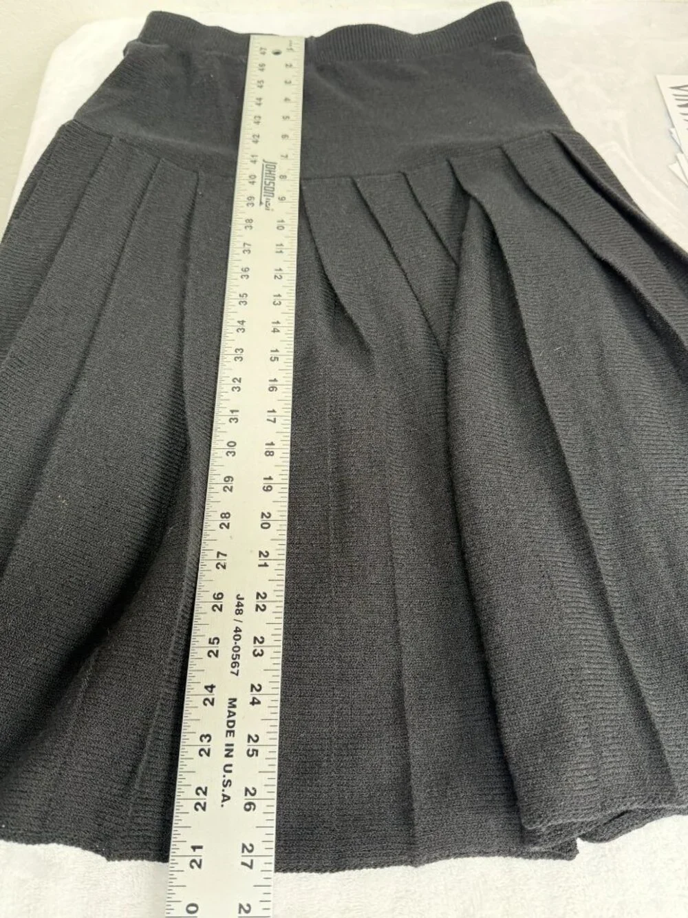 St. John Women's Solid Black Knit Pleated A-Line Midi Skirt Pull-On Casual